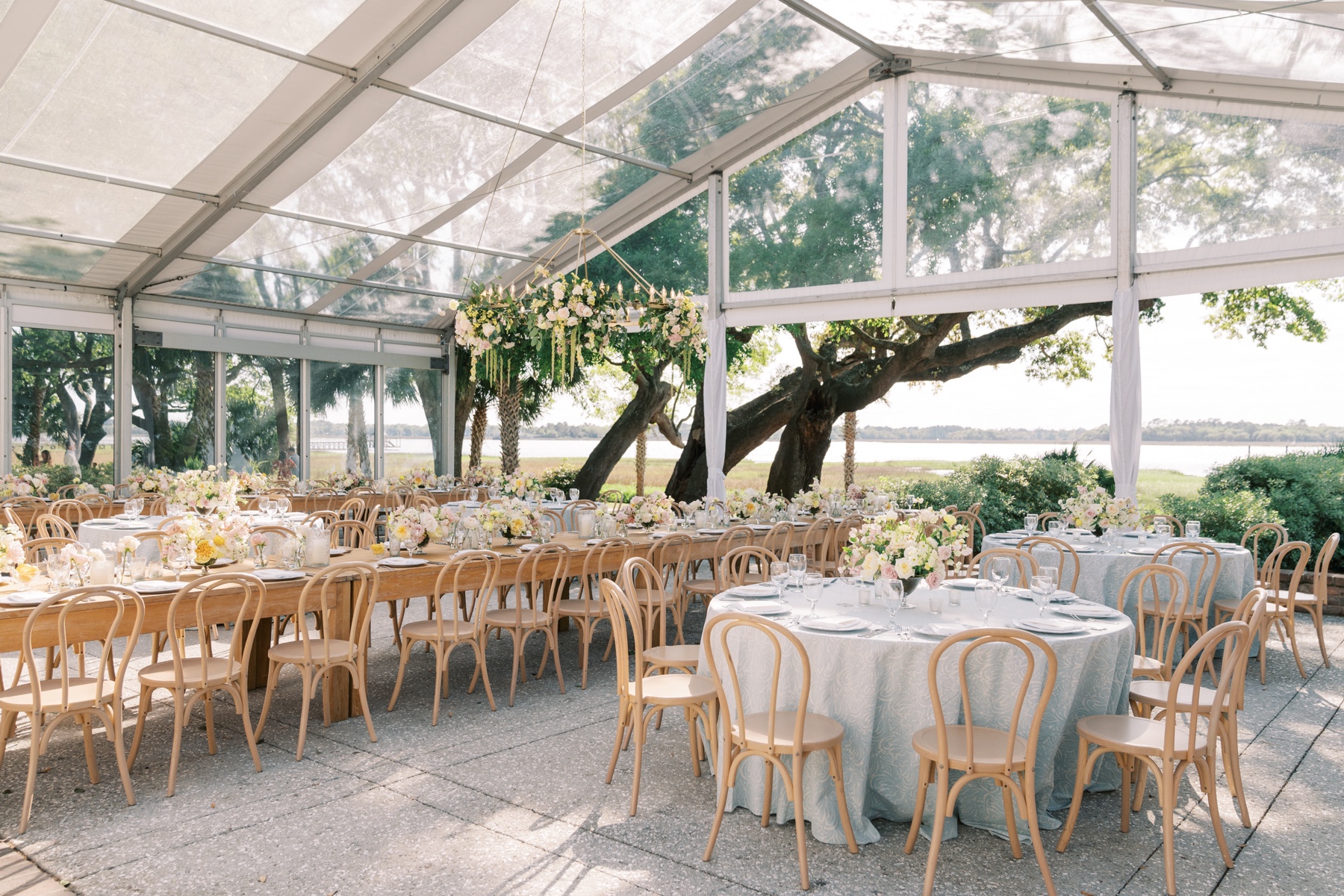 outdoor wedding reception at Lowndes Grove