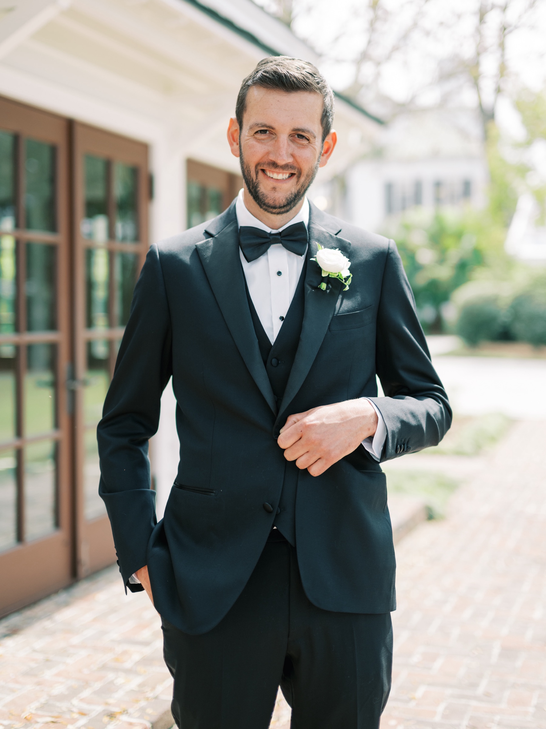 groom portraits