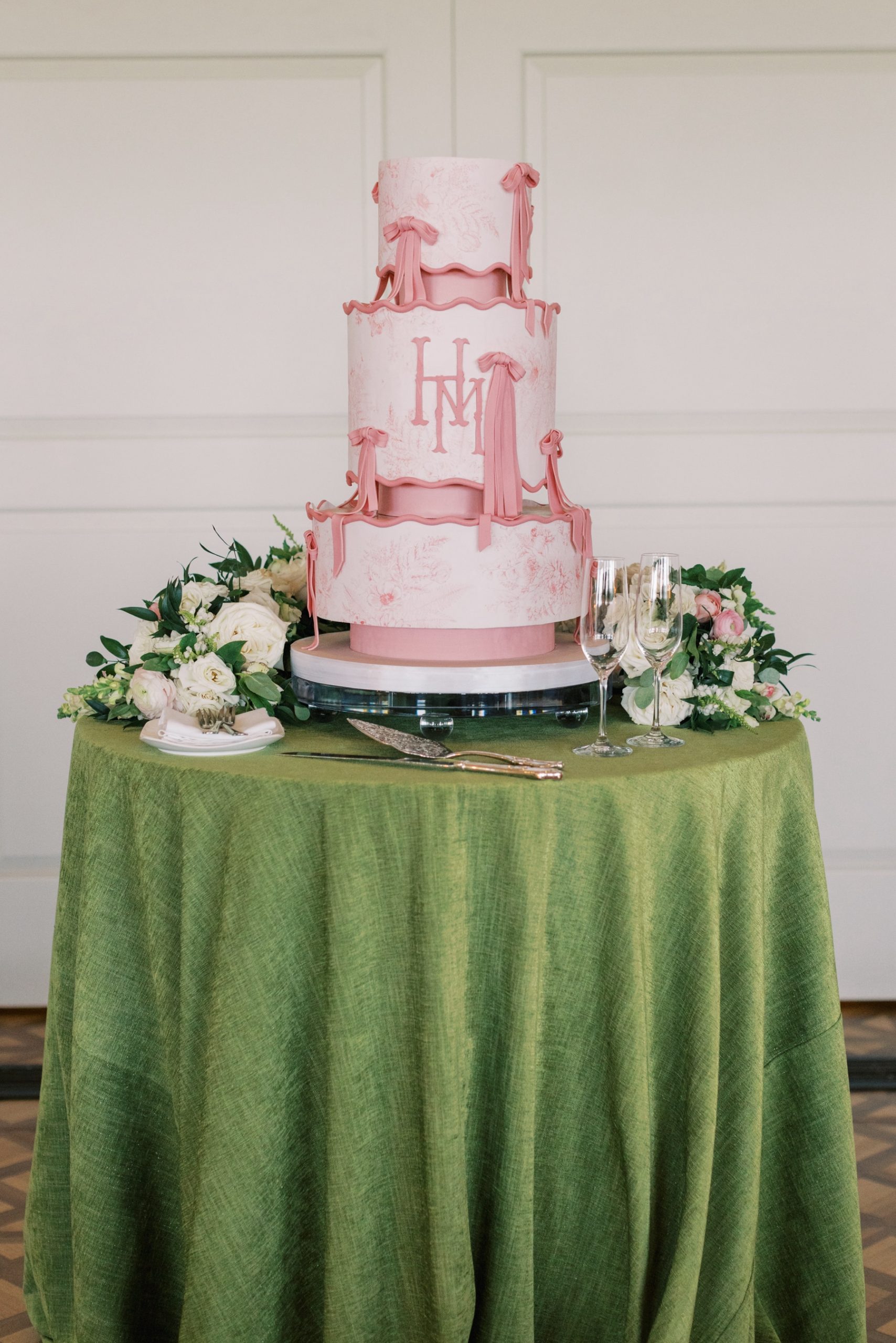 pink wedding cake