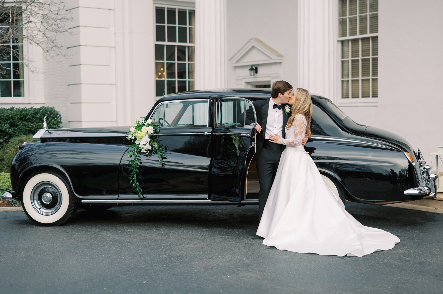 bride and groom photos with classic car
