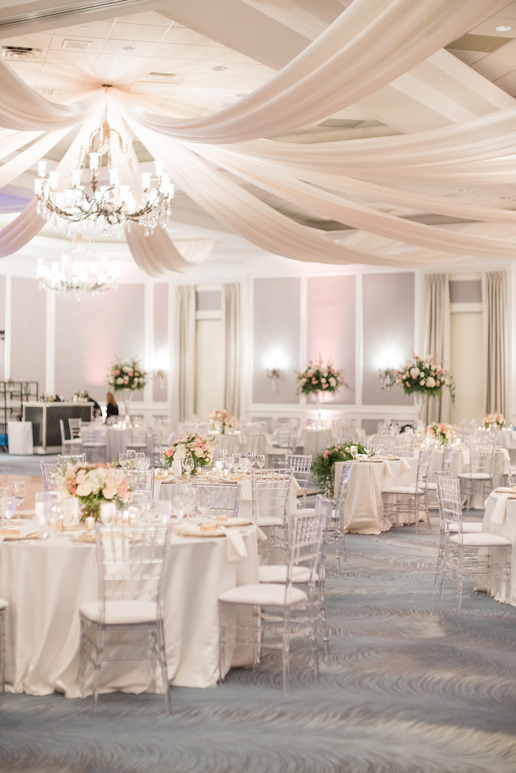 Ballantyne Country Club wedding reception with pink and ivory details